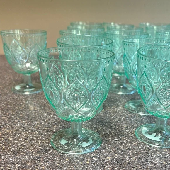 Set of 30 Turquoise Acrylic Goblets - Picture 2 of 2